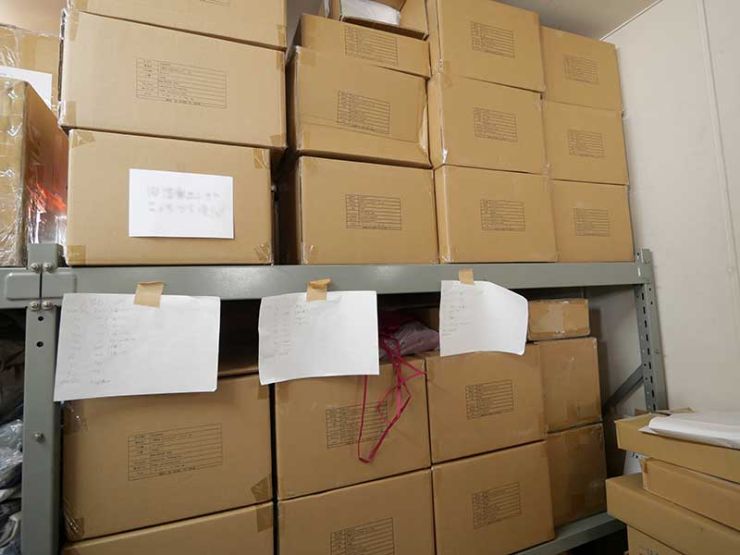 ふんだんな不織布ワイングラスホルダーの在庫