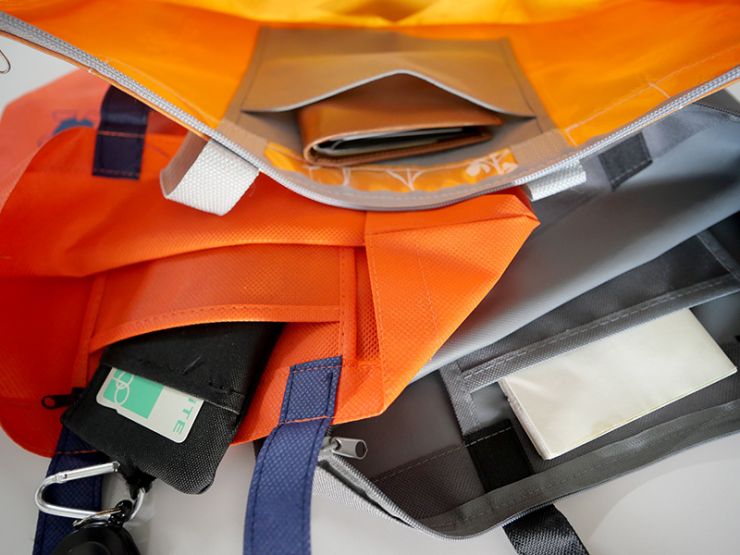 各種バッグの内ポケット