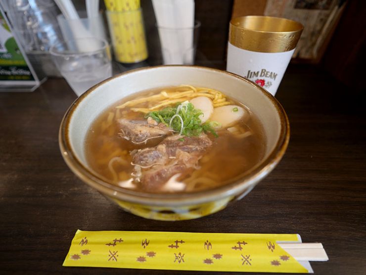東江そばの軟骨ソーキそば