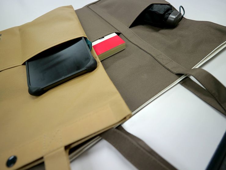 外ポケット付各種素材バッグの一例